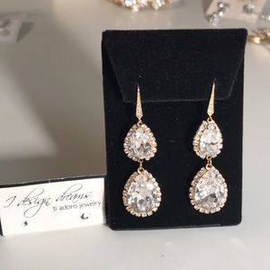 Ti Adoro Gold Drop Earring